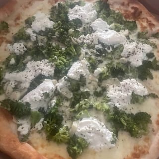 White Pizza with Broccoli